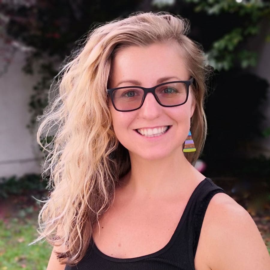 Lower Back Pain Release - neue Video mit Oleysa